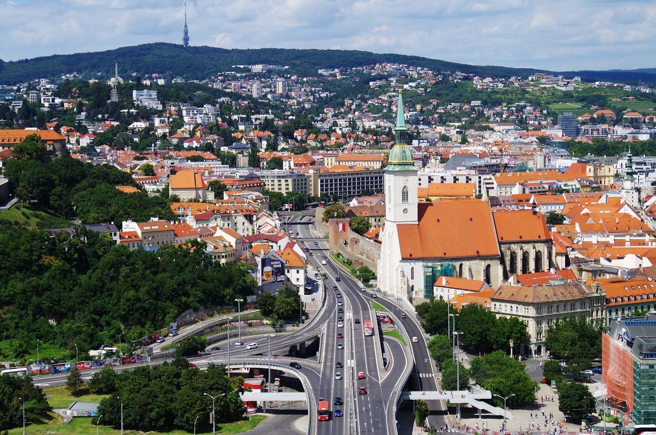 Pozsonyi városnézés és a dévényi vár