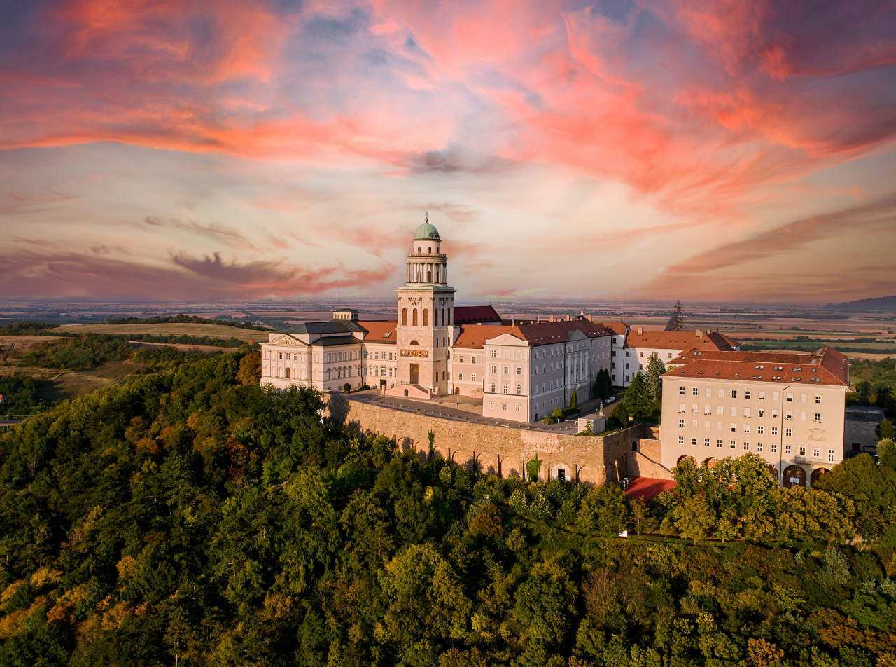 Pannonhalma és Győr adventkor