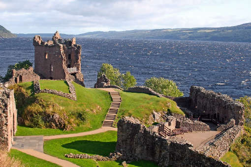 Mad Price for Scotland - Prágai és Amszterdami városnézéssel, családi elhelyezéssel